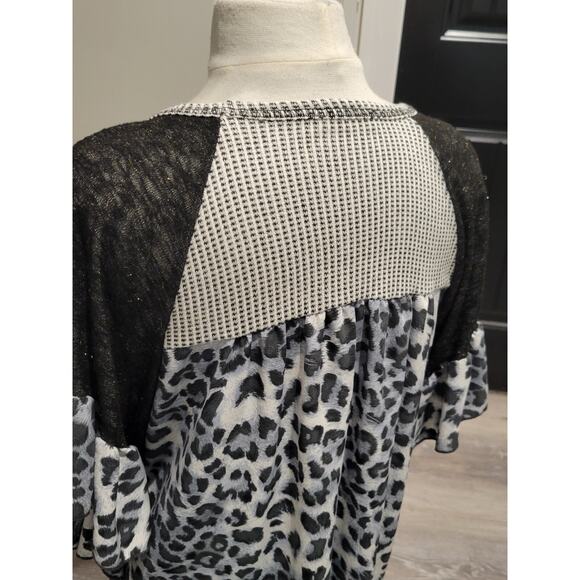 Chrysanthemum Boutique Boho Top Womens Small Grey Black Leopard Animal Print - Picture 10 of 13